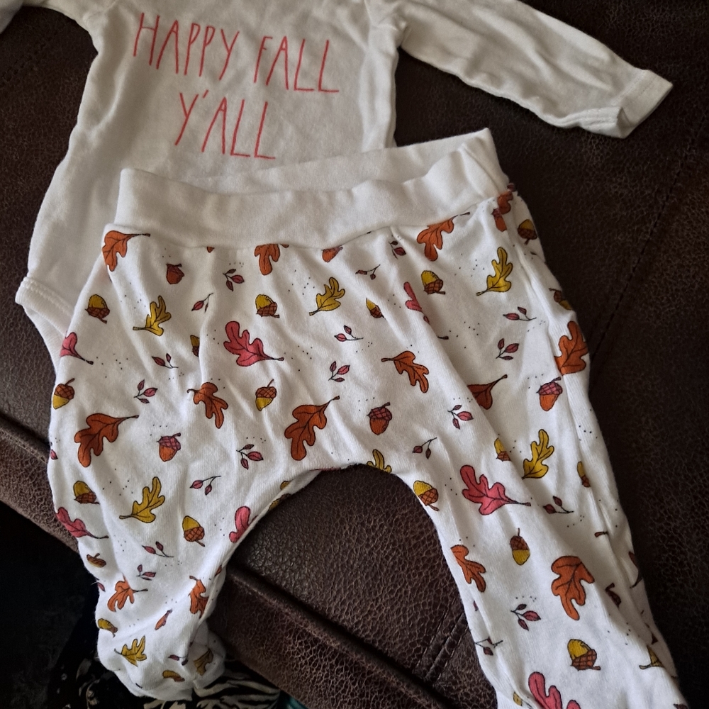 Infant Girl Onsie/Pant set 3-6m